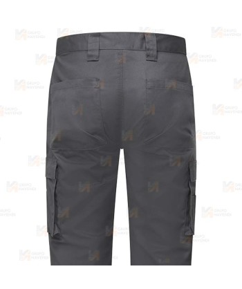Pantalón multibolsillos con materiales ecológicos