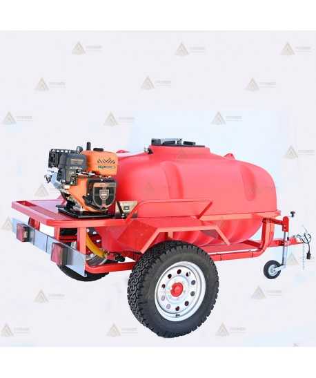 Remolque contra incendios con motobomba 132 L/min y 20 Bar.