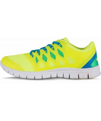 Zapatilla deportiva con cordones y suela eva