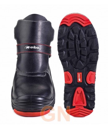 Bota de seguridad especial suelos fríos o calientes con suela de nitrilo S3.