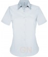 Camisa de manga corta con bolsillo para mujer. Color blanco