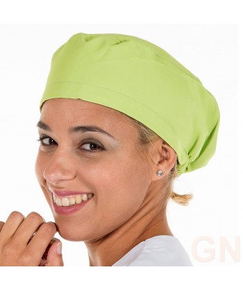 Gorro sanitario liso de microfibra con gomas o tiras. Color pistacho