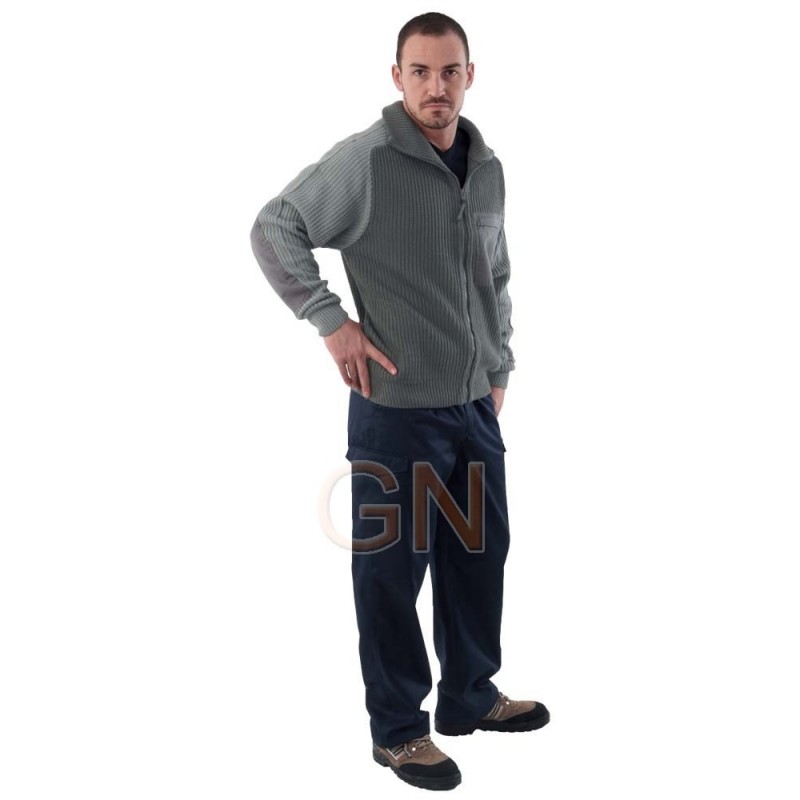 Chaqueta gruesa de punto con bolsillo en pecho