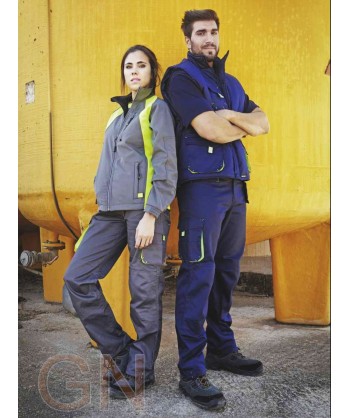 Conjunto de prendas de la equipación