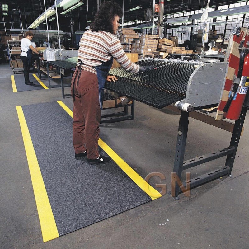 Alfombra fina sin estrías para pasillos en zonas secas y cargas medias