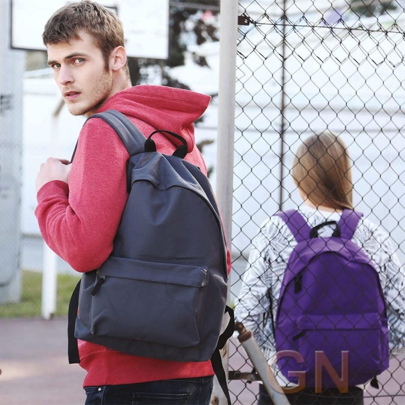Mochila clásica con espalda acolchada