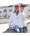 Gorra Flexfit de algodón de medio perfil para adulto color rojo