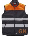 Chaleco softshell bicolor combinando naranja alta visibilidad con negro