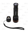 Linterna recargable con micro USB con zoom que proporciona 600 lúmenes