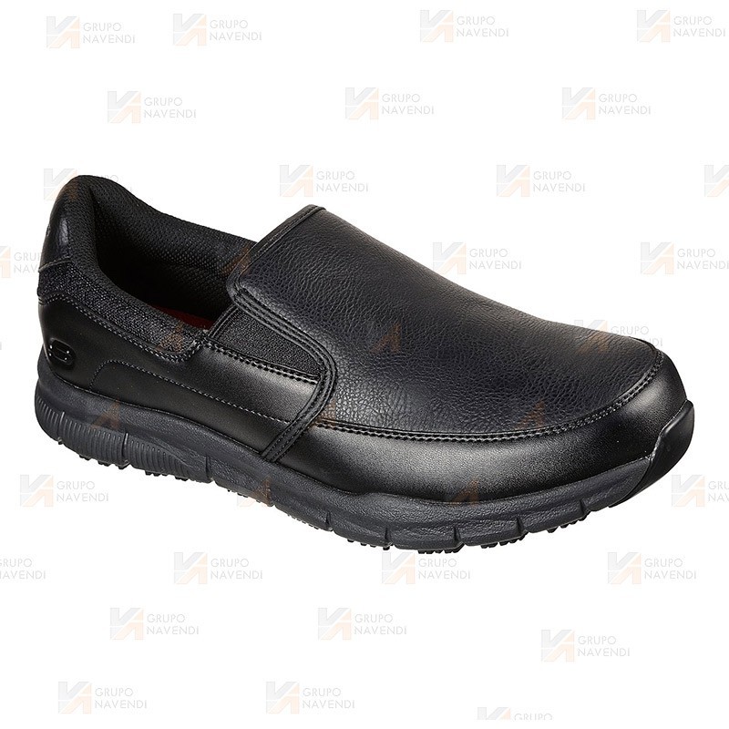 Mocasín laboral Skechers Nampa Groton para hombre. Color negro