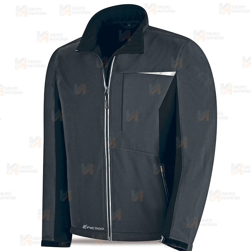 Cazadora Softshell triple capa