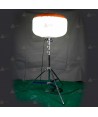 Globo led a 220 V / 200W con mástil telescópico (27.000 Lúmenes)