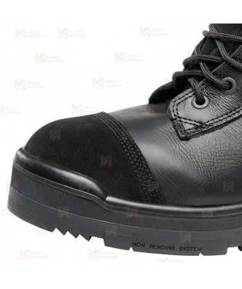 Bota de piel con puntera y plantilla de seguridad de S3 para forestales