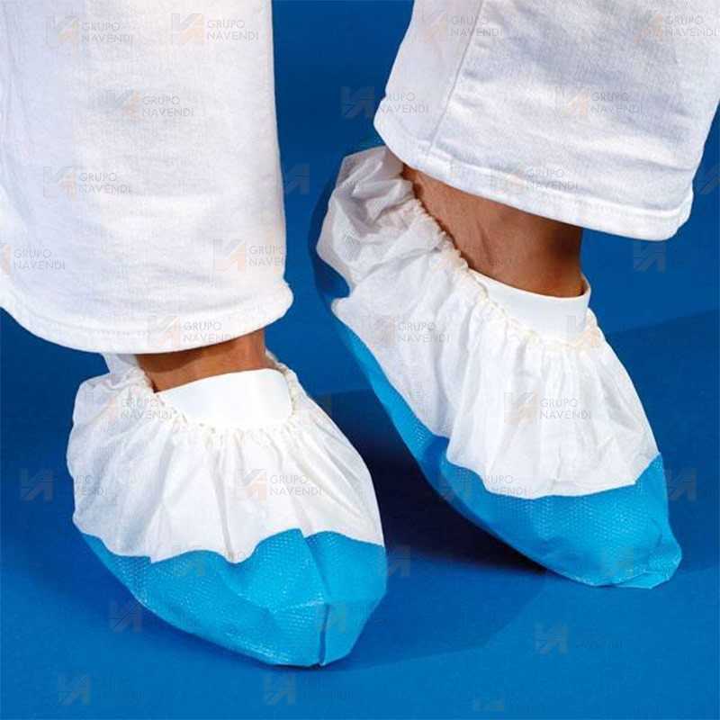 Cubre zapatos de polipropileno + CPE con suela reforzada (40 gr/m²)