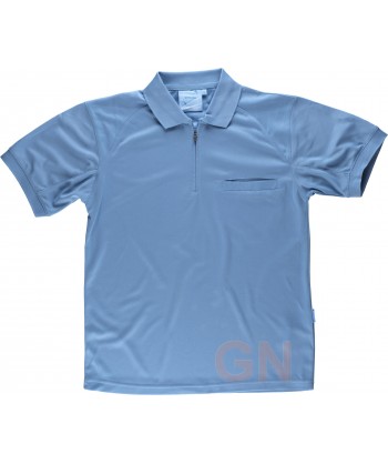 Polo transpirable de manga corta con bolsillo color celeste