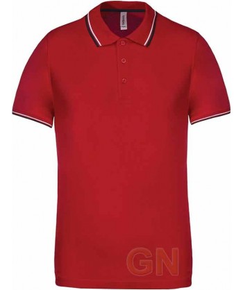 Polo rojo de manga corta con el cuello y mangas combinados en blanco y marino