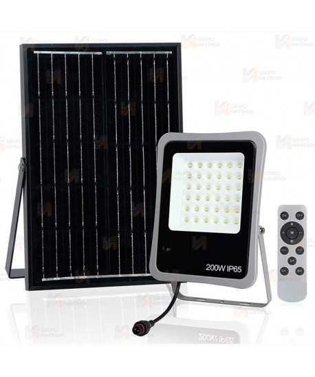 Foco LED 200 W con panel solar y mando a distancia (23.400 Lúmenes)