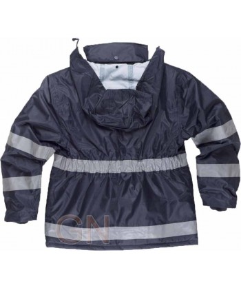Parka acolchada e impermeable color marino con cintas reflectantes