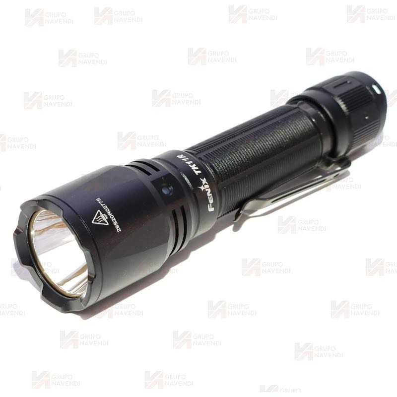 Fénix TK11R  recargable mediante USB (1600 Lúmenes)