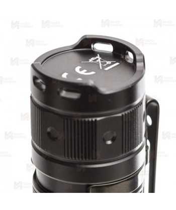 Linterna táctica Fenix PD40R-V3.0 (3000 Lúmenes)