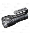 Linterna Fénix LR60R con un haz de 1.085 m (21.000 lúmenes)