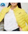Chaqueta Lexe de Roc-Neige con plumas 90:10 para mujer color amarillo
