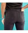 Pantalón sanitario Jogger antibacteriano color negro con tejido elástico