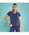 Casaca sanitaria de color azul marino, antibacteriana de manga corta con bolsillos para mujer