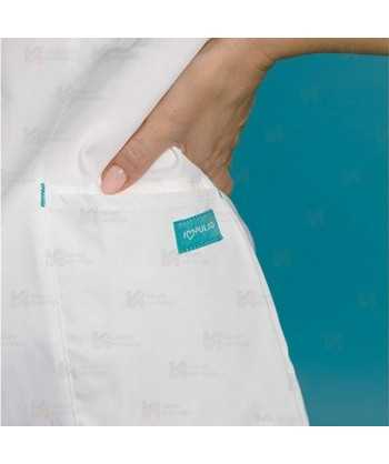 Casaca color blanco con cremallera para mujer con tejido técnico 100% microfibra