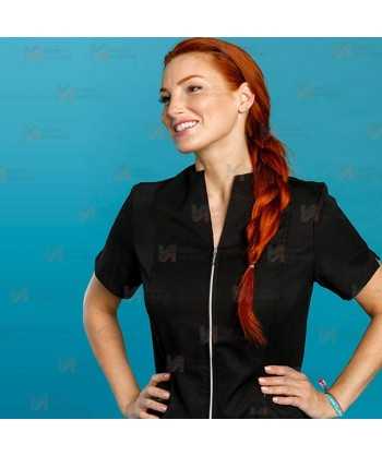 Casaca color negro con cremallera para mujer con tejido técnico 100% microfibra