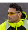 Softshell impermeable de alta visibilidad color amarillo flúor y negro