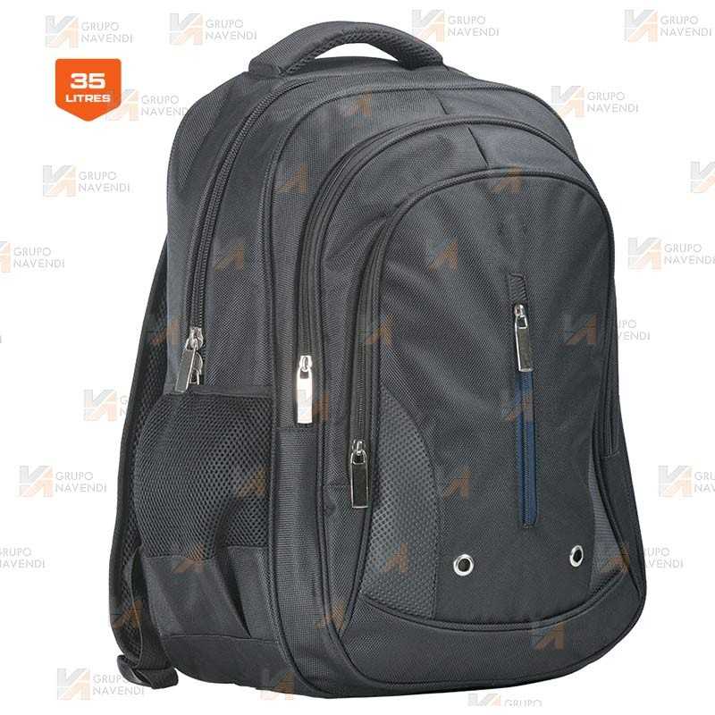 Mochila porta equipaciones de color negro (35 Litros)