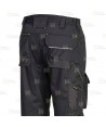 Pantalón con refuerzos, elástico especial para uso con arnés color negro