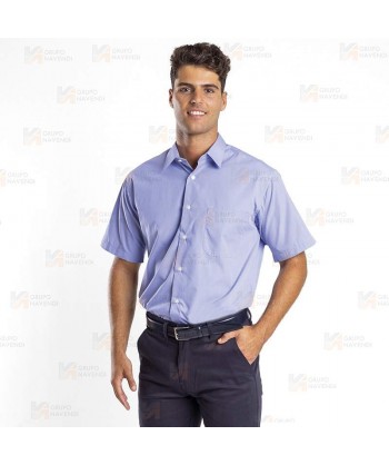Camisa de vestir de hombre de manga corta con bolsillo en pecho color celeste