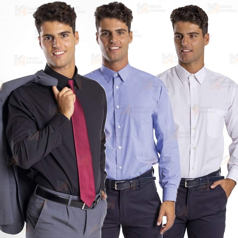 Camisa de vestir de hombre de manga larga con bolsillo en pecho color negro