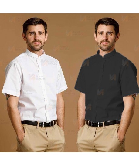 Camisa ajustada en tejido elástico y manga corta cuello mao color blanvo