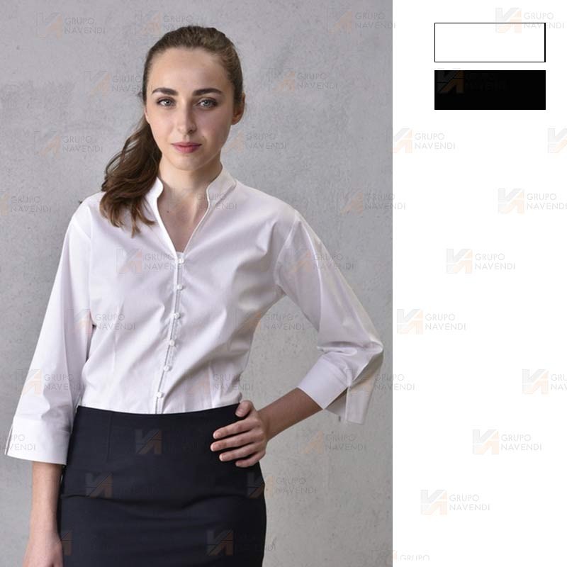 Camisa entallada de vestir de manga larga y cuello abierto