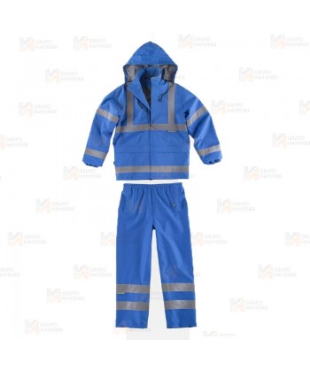 Traje de agua impermeable color azul con cintas reflectantes