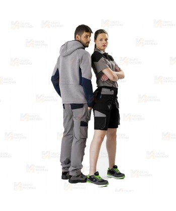 Cazadora deportiva softshell con capucha