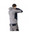 Cazadora deportiva softshell con capucha