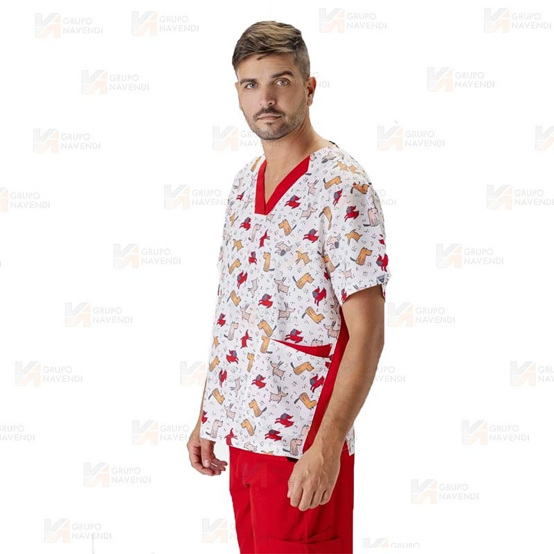 Casaca sanitaria estampada de manga corta y bolsillos