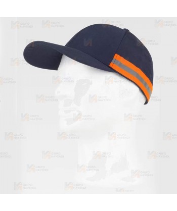 Gorra con cinta reflectante-fluorescente. Ajuste trasero con velcro.