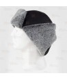 Gorro con orejeras abatibles, forrado de pelo y acolchado color negro y gris