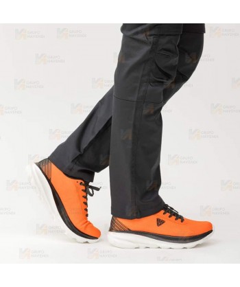 Zapatilla deportiva con cordones y suela Eva