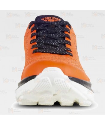Zapatilla deportiva con cordones y suela Eva