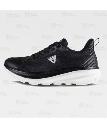 Zapatilla deportiva con cordones y suela Eva