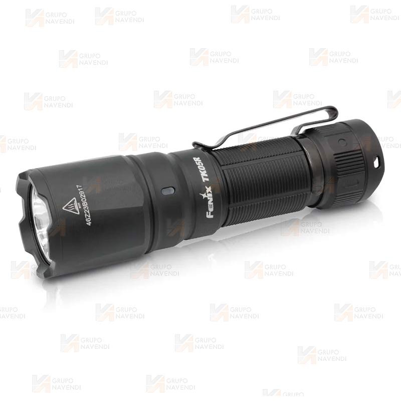 Linterna táctica Fénix TK05R  (1000 lúmenes)