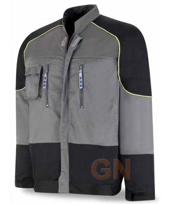 Cazadora bicolor con cuello mao con refuerzos color gris y negro