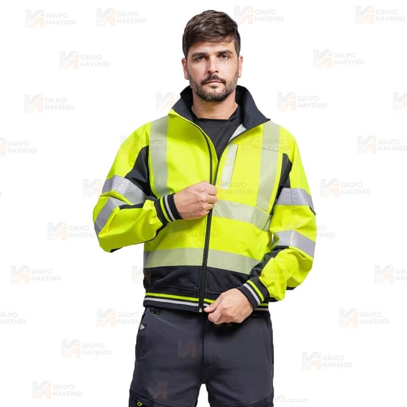 Cazadora Softshell de alta visibilidad y cintas segmentadas