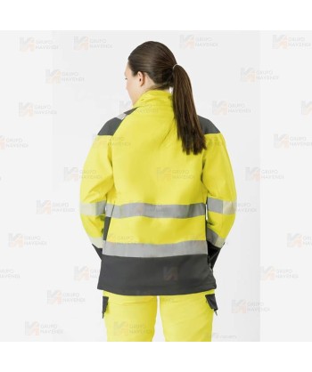 Softshell de trabajo en alta visibilidad color amarillo flúor y gris oscuro con cintas segmentadas